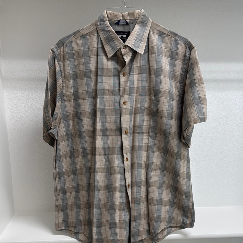Woods & Gray Men’s XL Short Sleeve Button Down Tan Plaid 100% Cotton Dress Shirt